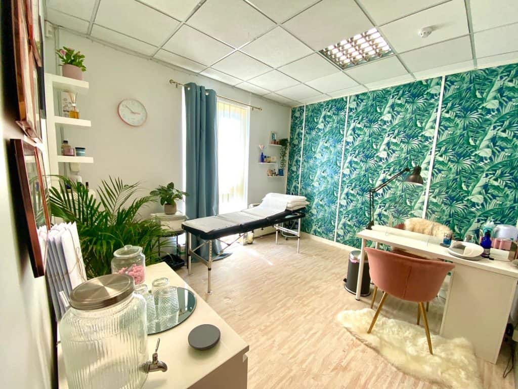 SR Beauty a new company with a new home at Hexagon 2